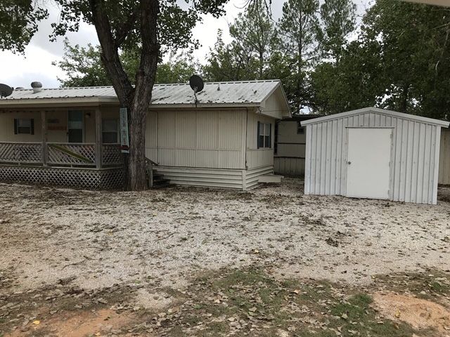 1239 Willow Beach Rd, Graford, TX 76449